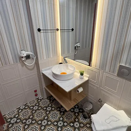 Disa Hotel
