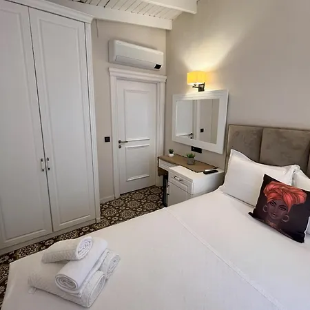 Disa Hotel *