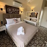 Hotel Disa *