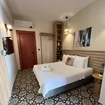 Disa Hotel *